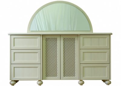 Sideboard in white