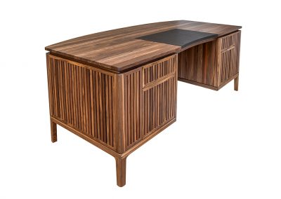 Desk in american walnut